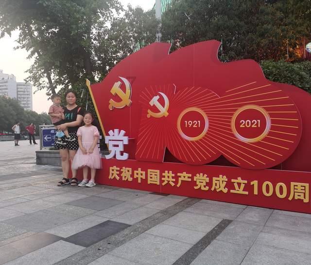 江西新余一楼房发生火灾,已致25人遇难